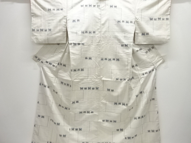 JAPANESE KIMONO / SILK / HAND WOVEN TSUMUGI / CAMELLIA